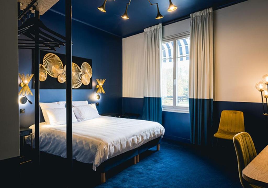 Hotel SaintChristophe Houdan - Suite