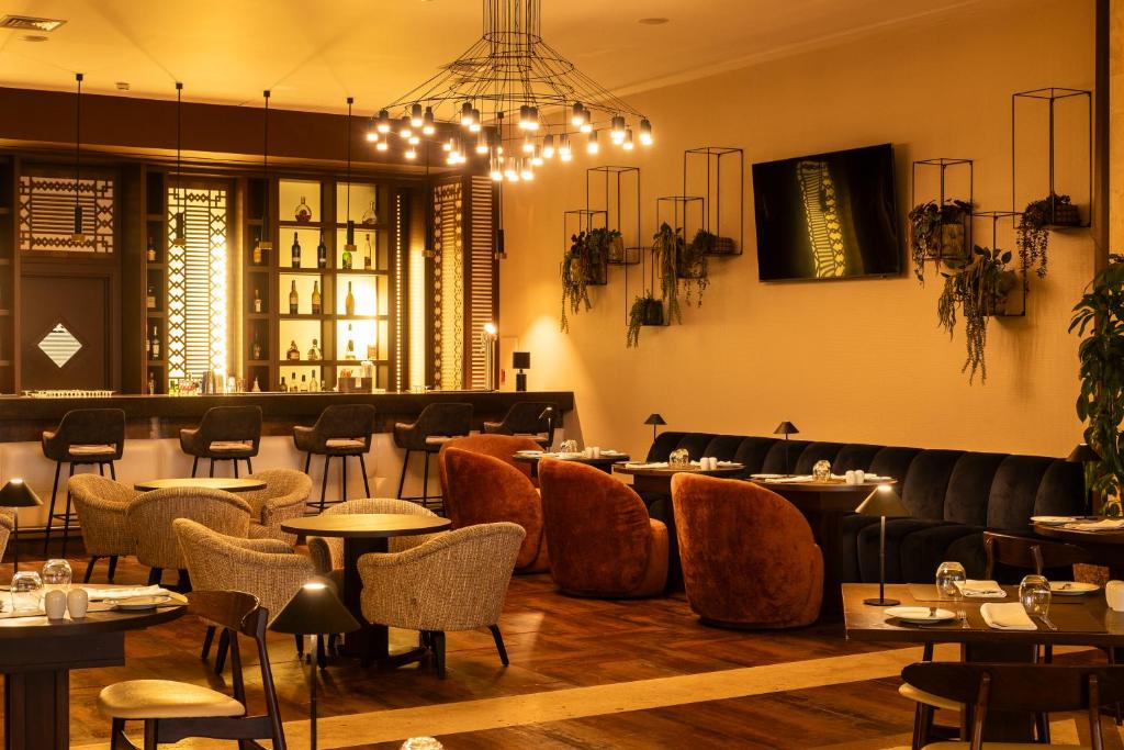 Uma área de estar em Real Marina Hotel & Spa