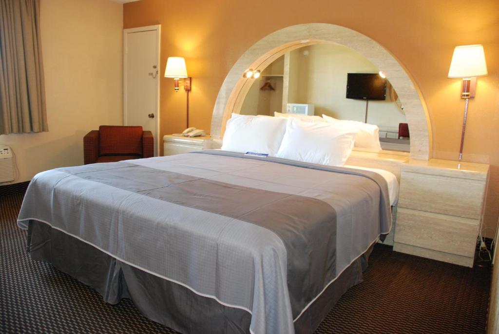 Apple Tree Inn - King Room - Nichtraucher