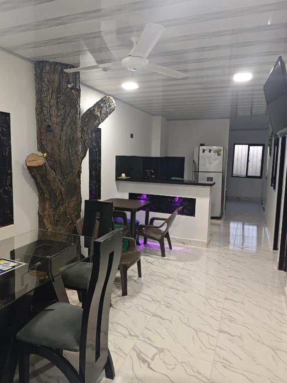 Kuchyň nebo kuchyňský kout v ubytování Casa Del Árbol