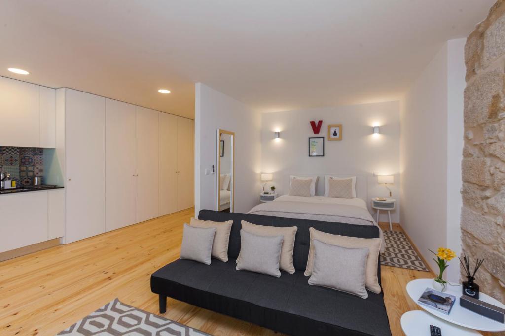 Oporto Local Studios - 