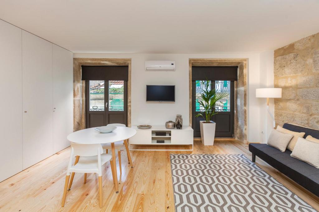 Oporto Local Studios - 