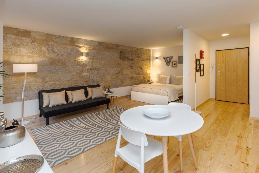 Oporto Local Studios - Superior Studio With Balcony And City View
