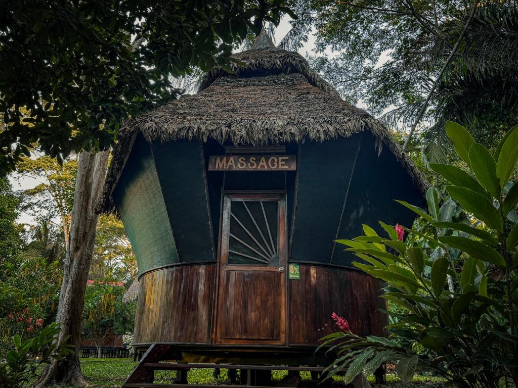 Zahrada ubytování Corto Maltes Amazonia Lodge