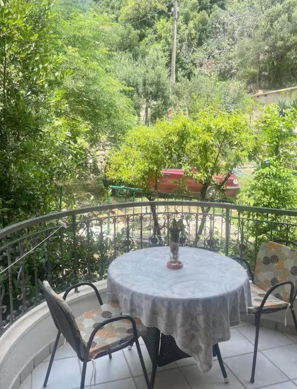 Vonkajšia záhrada v ubytovaní Apartment in Podgora with sea view, terrace, air conditioning, WiFi 3812-3