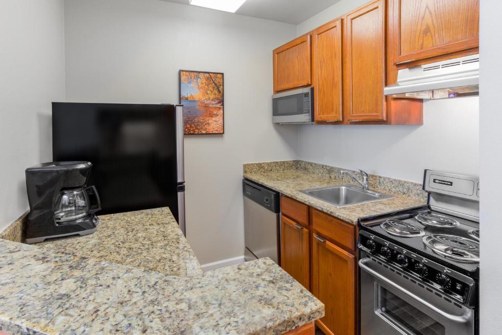 TownePlace Suites Minneapolis West/St. Louis Park photo