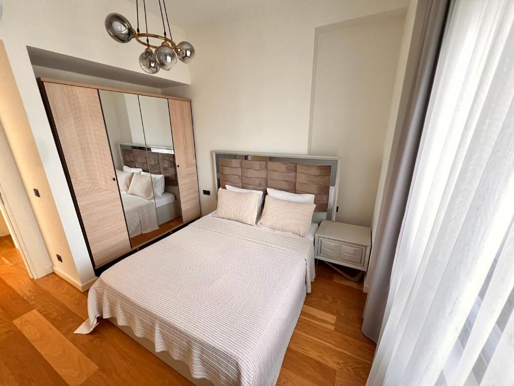 Postel nebo postele na pokoji v ubytování Divan Residence - Güneşli Near Ataköy Metro Station
