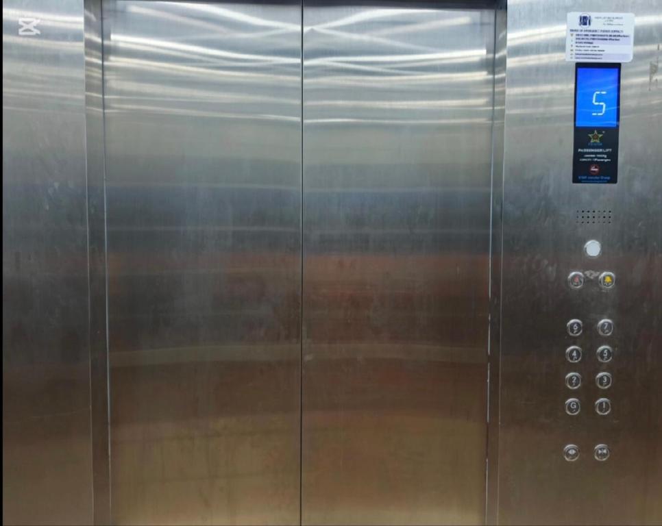 Fotografie z fotogalerie ubytování Lavish One & Two Bedroom Apartments with a Lift v destinaci Mombasa