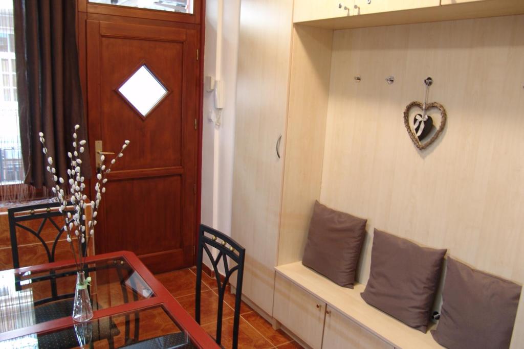 Posedenie v ubytovaní Romantic Centrum Apartman