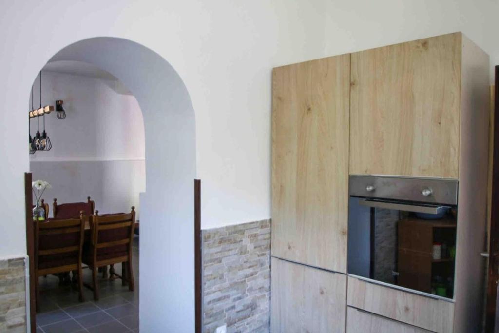 Η κουζίνα ή μικρή κουζίνα στο Casa Hedera - peaceful and surrounded by greenery