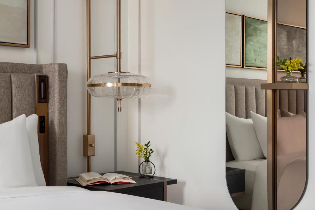 Fairmont Château Lake Louise - Salle Fairmont Avec Vue Sur La Montagne