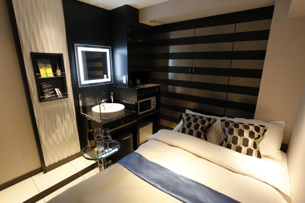Posezení v ubytování Hotel Moana Shinjuku (Adult Only)