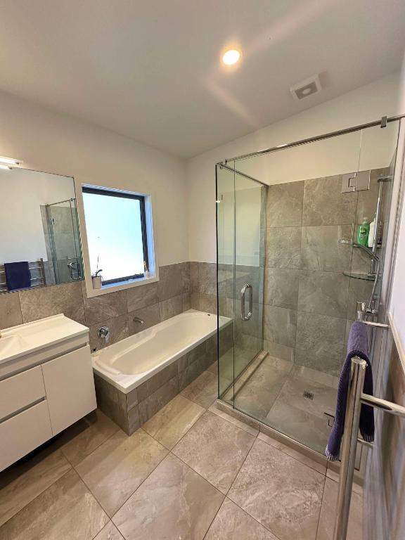 Coastal Paradise - Resim 7