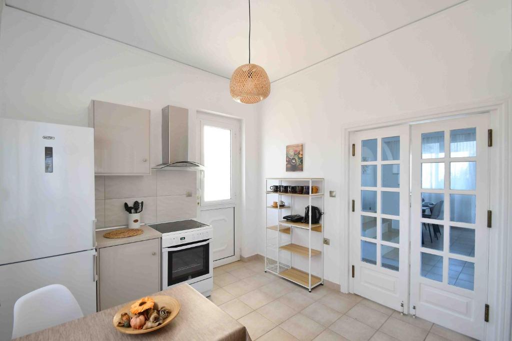 Kuchyň nebo kuchyňský kout v ubytování Villa Piccolo Paradiso