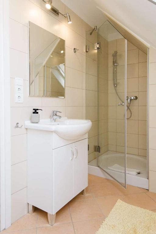 Koupelna v ubytování Diófa Apartman