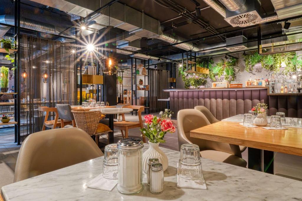 Vienna House Easy by Wyndham Hamburg Bergedorf - Resim 3