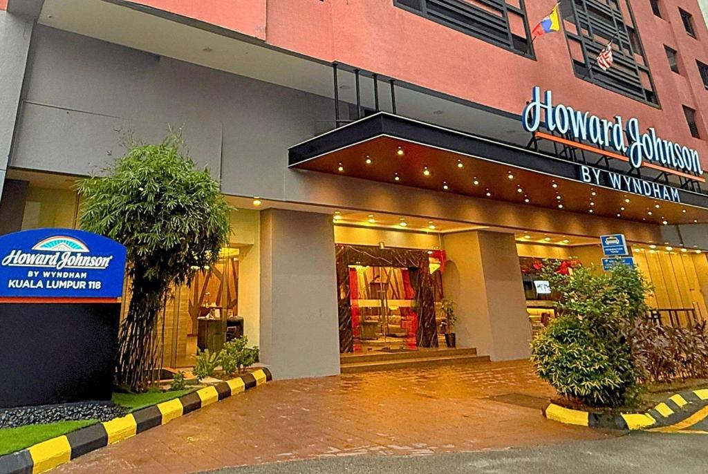 تصویر اتاق‌های Howard Johnson By Wyndham Kuala Lumpur 118 - تصویر ۲