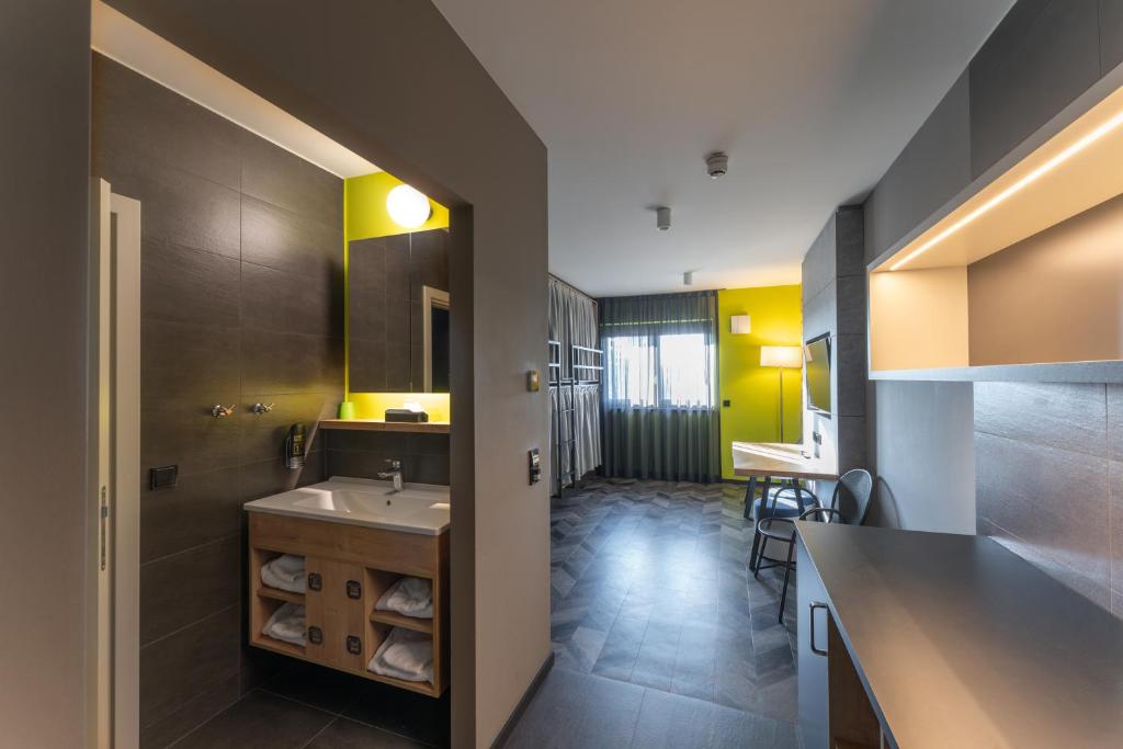 
Quadruple Room with Bathroom
