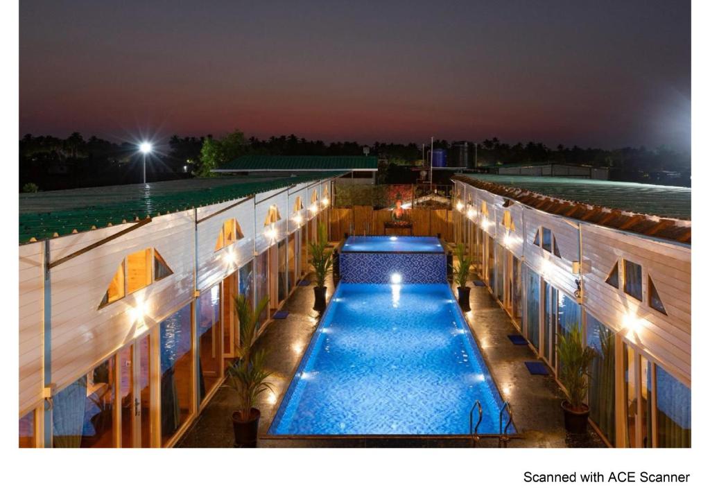 Bazén v ubytování Bayview Cottage Pool nebo v jeho okolí