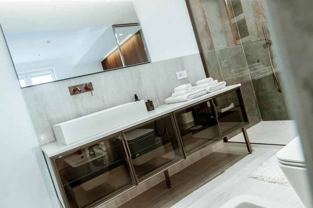 Koupelna v ubytování Ram7 Lux Charmant Apartment Gallarate