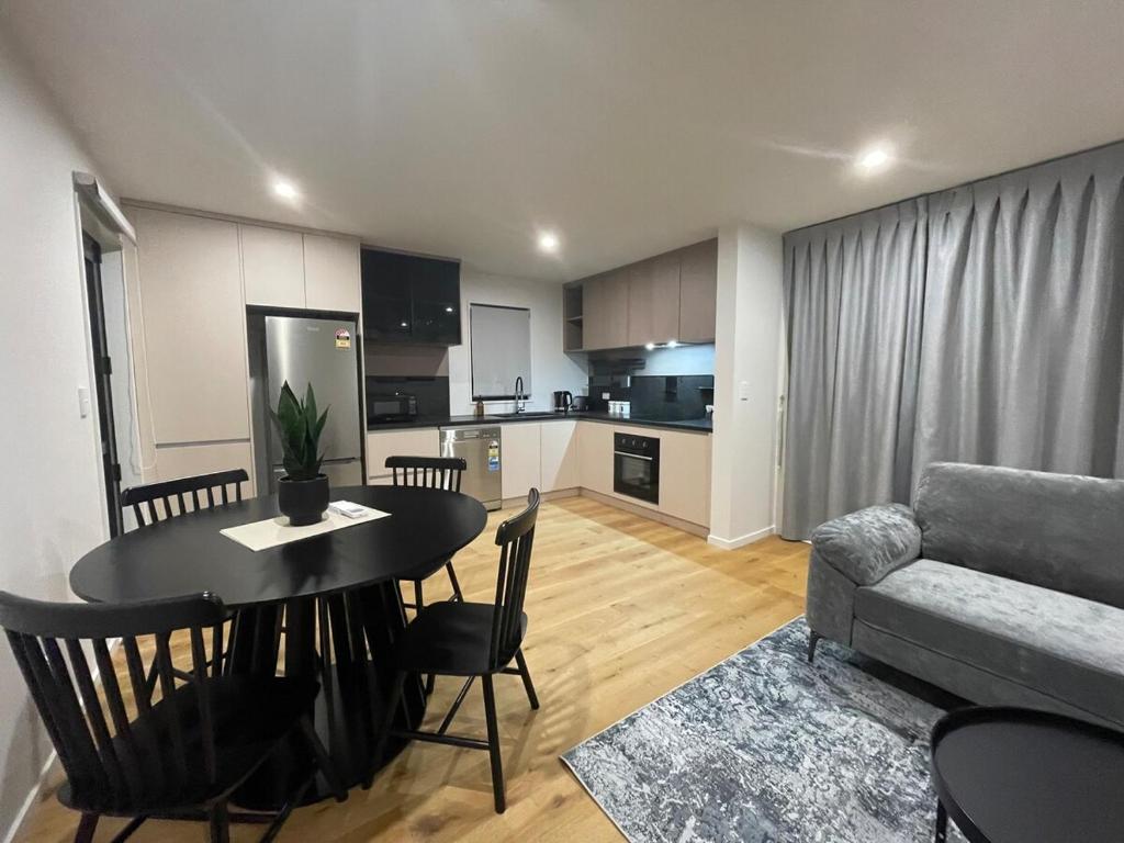 Luxury 2 Bed Near ARA, Stadium and CBD With Parking - Resim 27