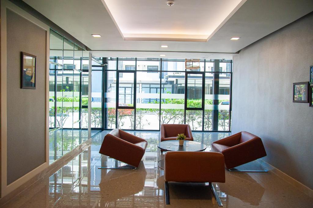Posezení v ubytování O2 Luxury Hotel