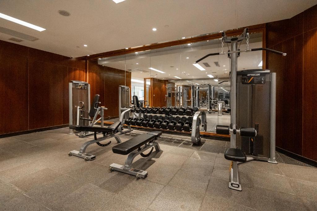 Fitness centrum a/nebo fitness zařízení v ubytování Hilton Foshan - Close to Lecong International Furniture Mall