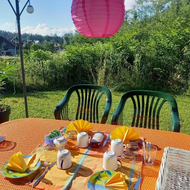 Jedlo v apartmáne alebo blízkom okolí