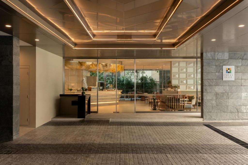 Hyatt Place Bangkok Sukhumvit 1 - Resim 32