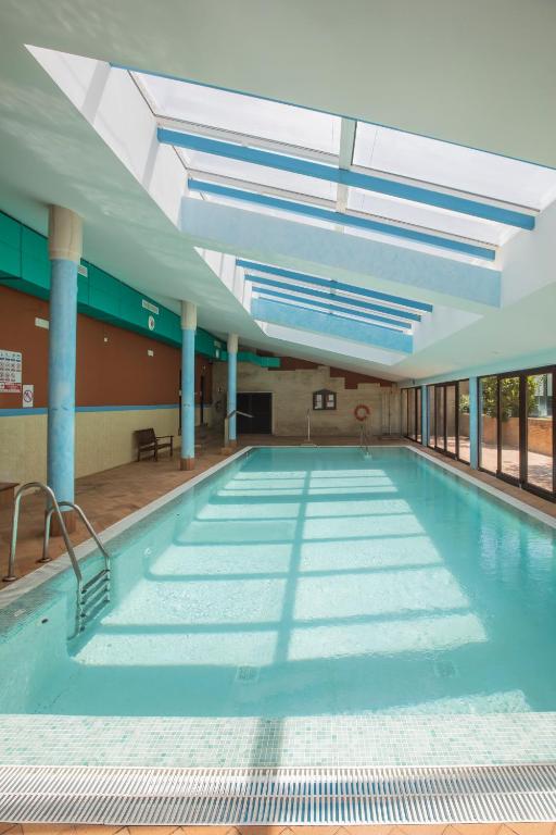 The swimming pool at or close to Apartamentos Soho Boutique Vistahermosa