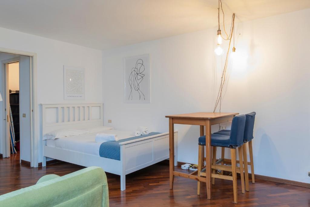 Xenia Apartments - Lovely studio in Corso Genova 10 min from Duomo