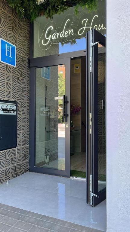 GARDEN HOUSE Madrid - 18