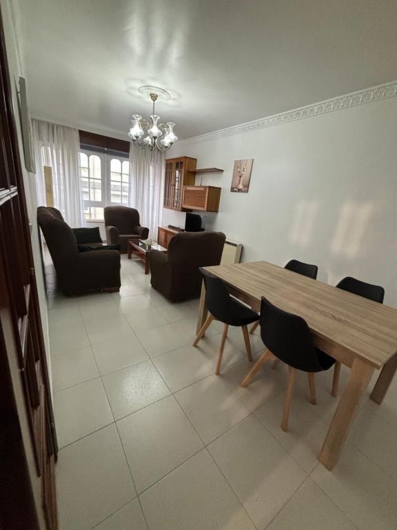 Et opholdsområde på Piso en Ribeira centro by Cristian&Tamara "alquileres"