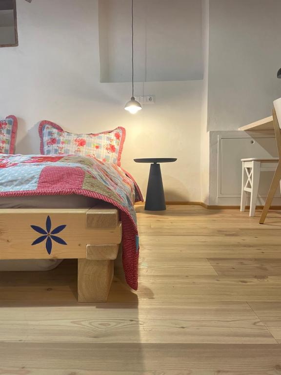 Postel nebo postele na pokoji v ubytování Appartement Fassbinder