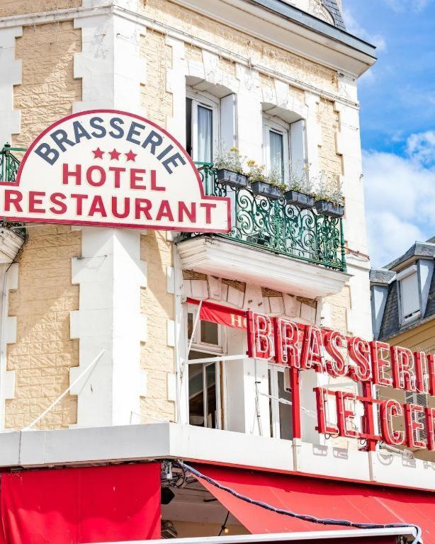 Certifikát, hodnocení, plakát nebo jiný dokument vystavený v ubytování Hotel & Restaurant LE CENTRAL TROUVILLE