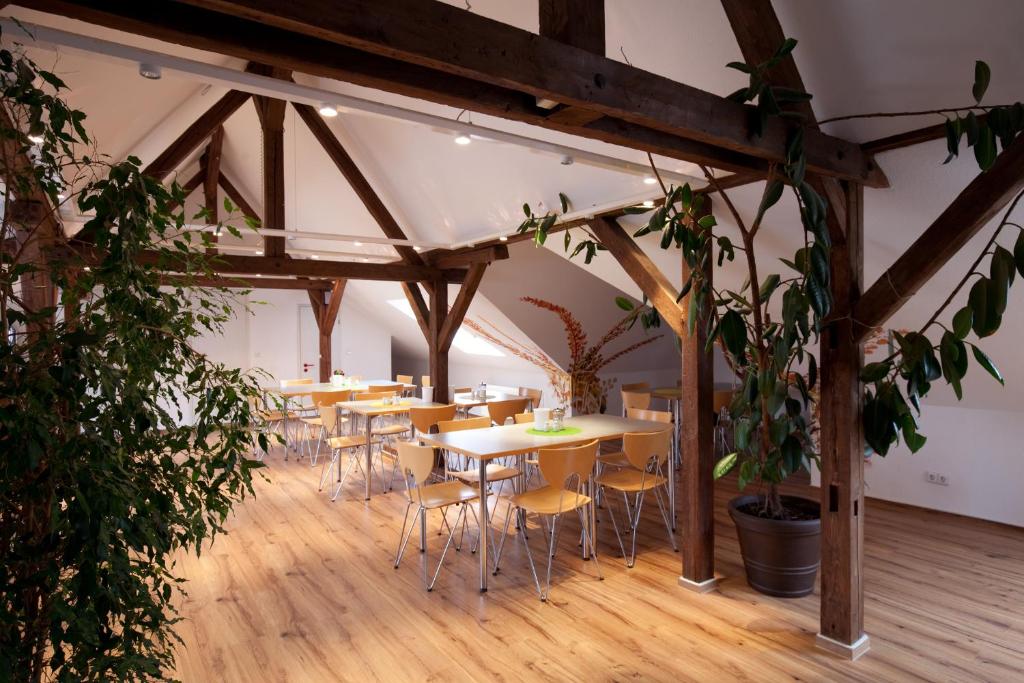 Restoran või mõni muu söögikoht majutusasutuses Hostel Jena