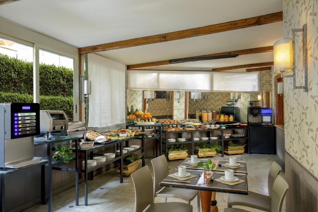 Hotel Santa Costanza by OMNIA hotels - Resim 4