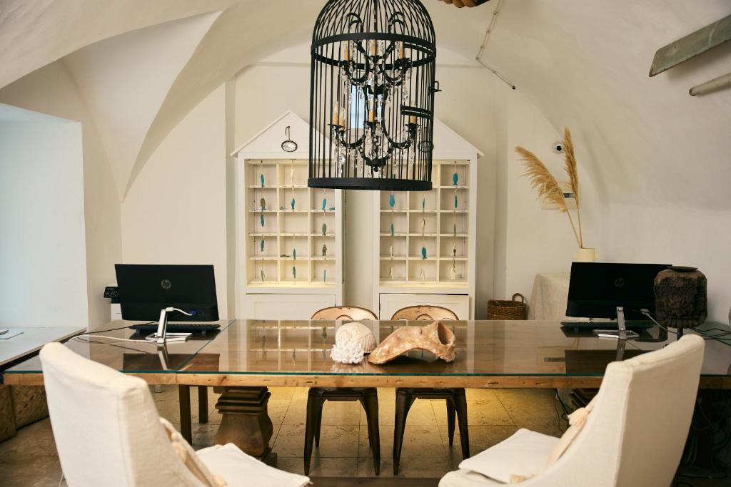 Zona d'estar a Relais Corte Palmieri & Il Chiostro - Residenza d'epoca