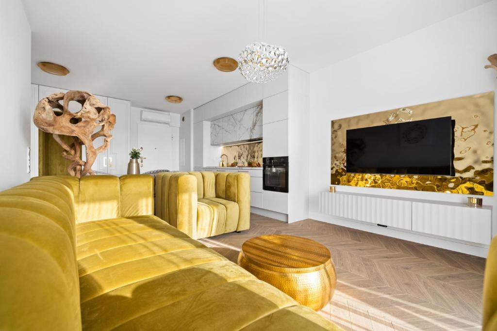 
One-Bedroom Apartment with Balcony
