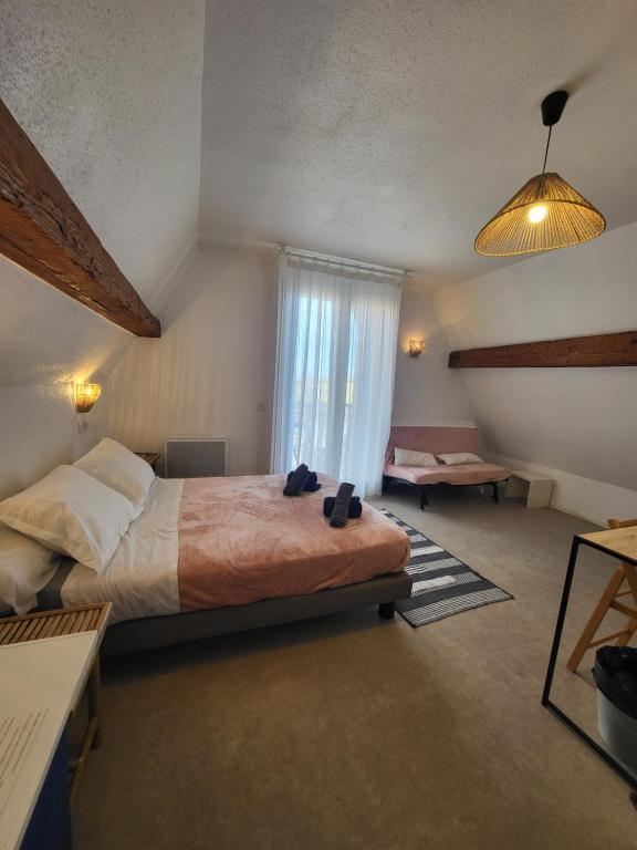Hôtel Le Chalet - Vierpersoonskamer Met Uitzicht Op Zee