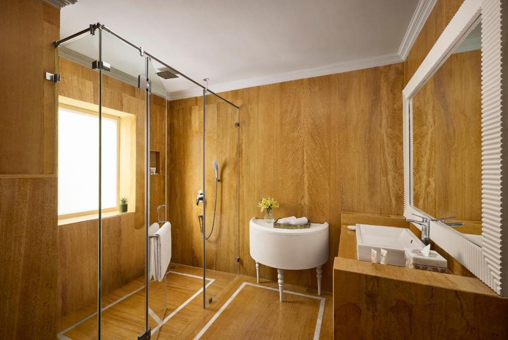 Vannituba majutusasutuses Storii By ITC Hotels, Jaisalmer