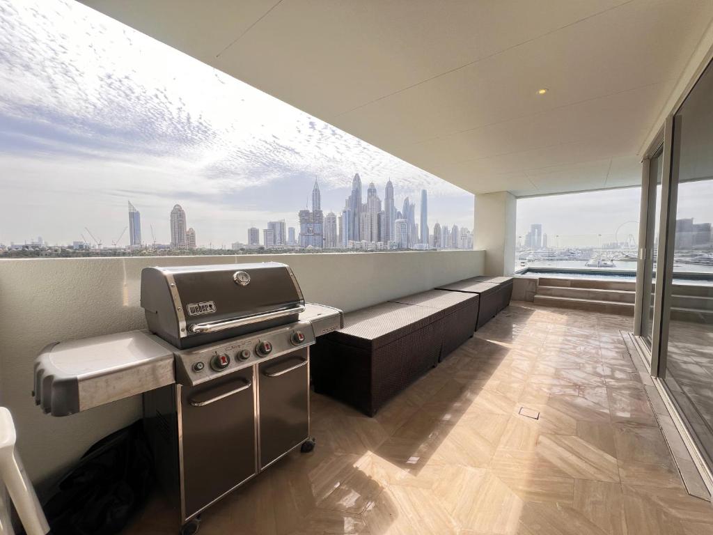 Zona d'estar a Daniels 4BR at Five Palm With Private Pool