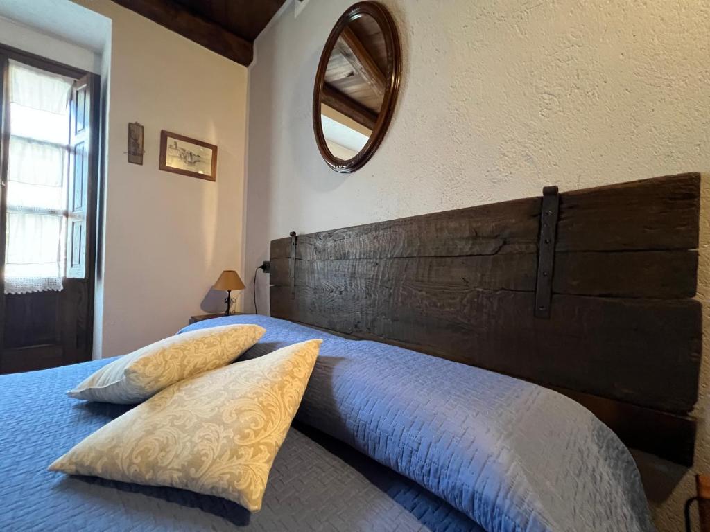A bed or beds in a room at Agriturismo Montagna Verde Apella