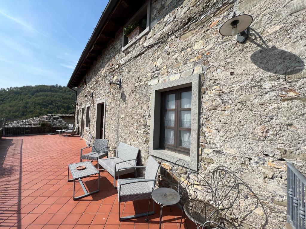 A seating area at Agriturismo Montagna Verde Apella