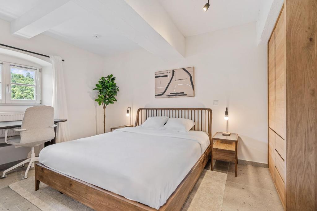 Modern Apartments in Clausen with WiFi, Kitchen & Workspace - Resim 39