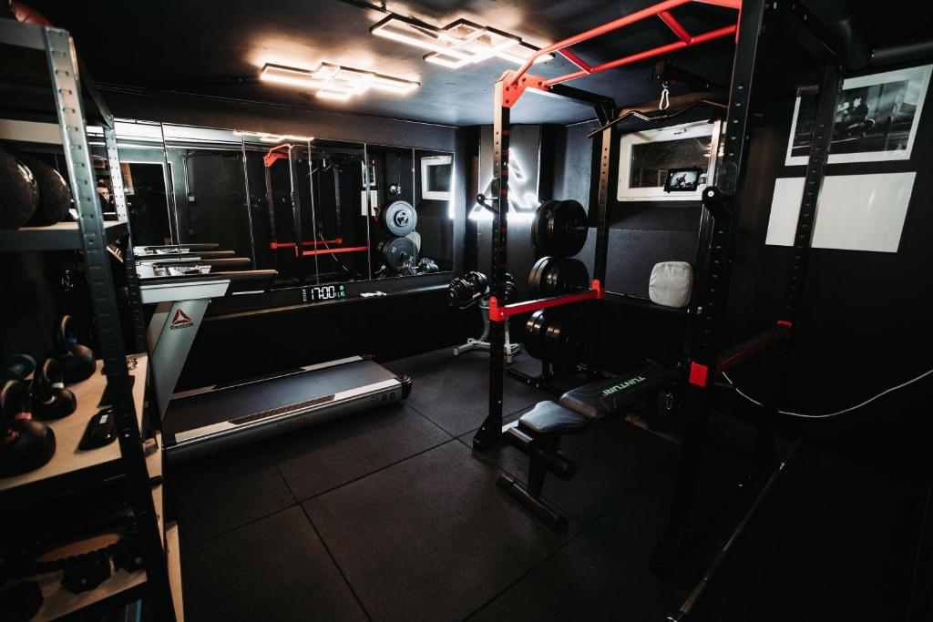 Pétrusse Élite Suites - Resim 39