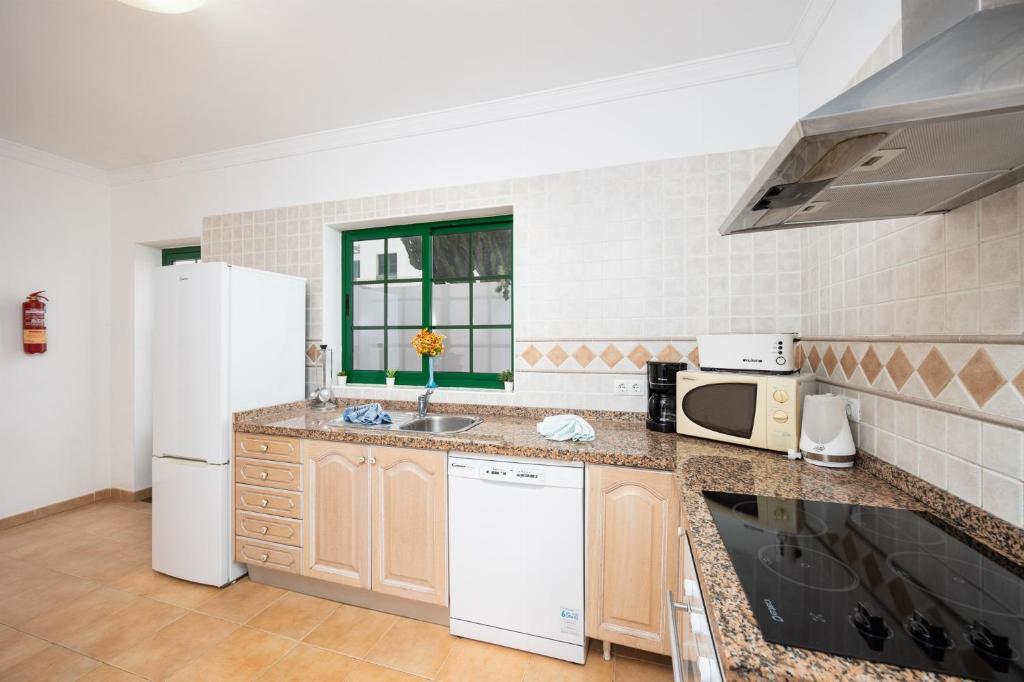 Kuchyň nebo kuchyňský kout v ubytování Villa Costa Papagayo 6