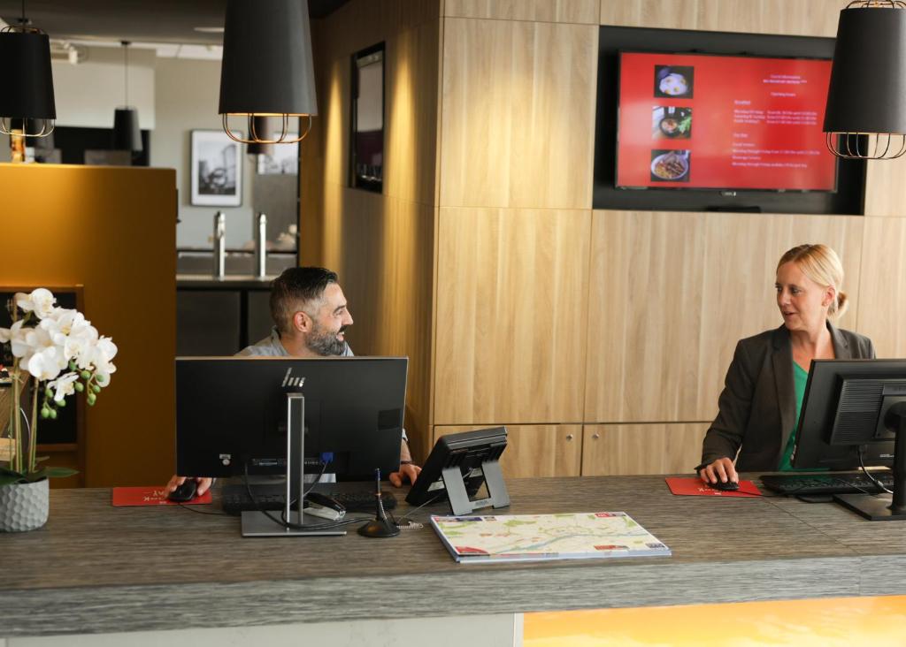 Hóspedes ficando em ibis Frankfurt Centrum