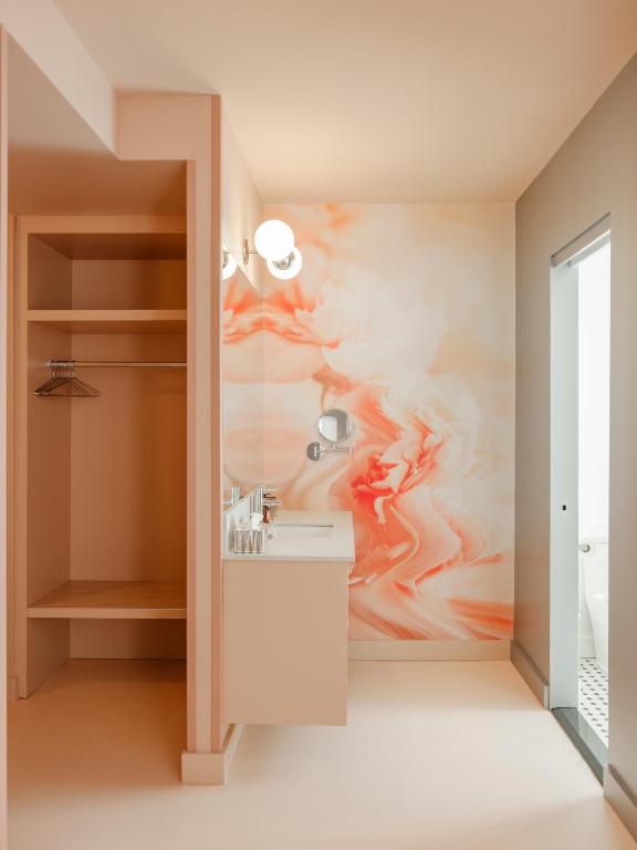 Rose - Hôtel Invisible - Resim 12