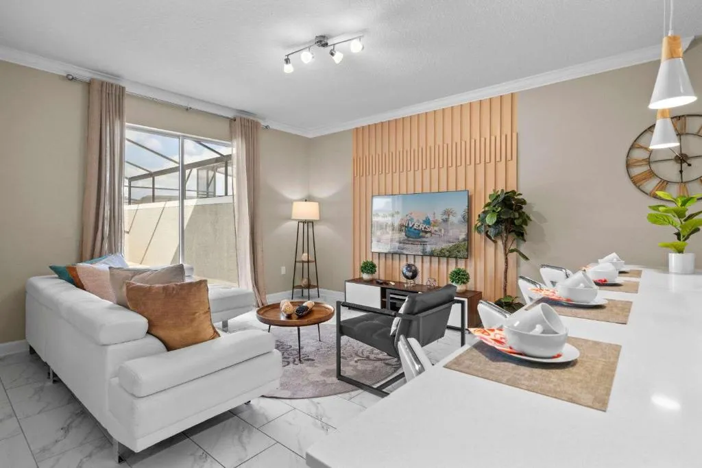 Relaxing Getaway Near Disney with Pool & Themed Rooms